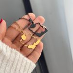گردنبند ایران طرح نقشه توخالی در رنگ طلایی و مشکی